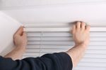 مراحل گام به گام در نصب انواع پرده کرکره ای | گروه پرده وراتی