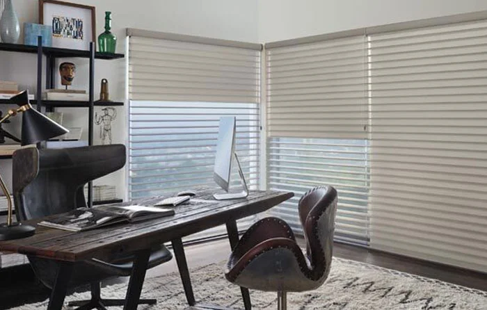 خرید پرده اداری هوشمند