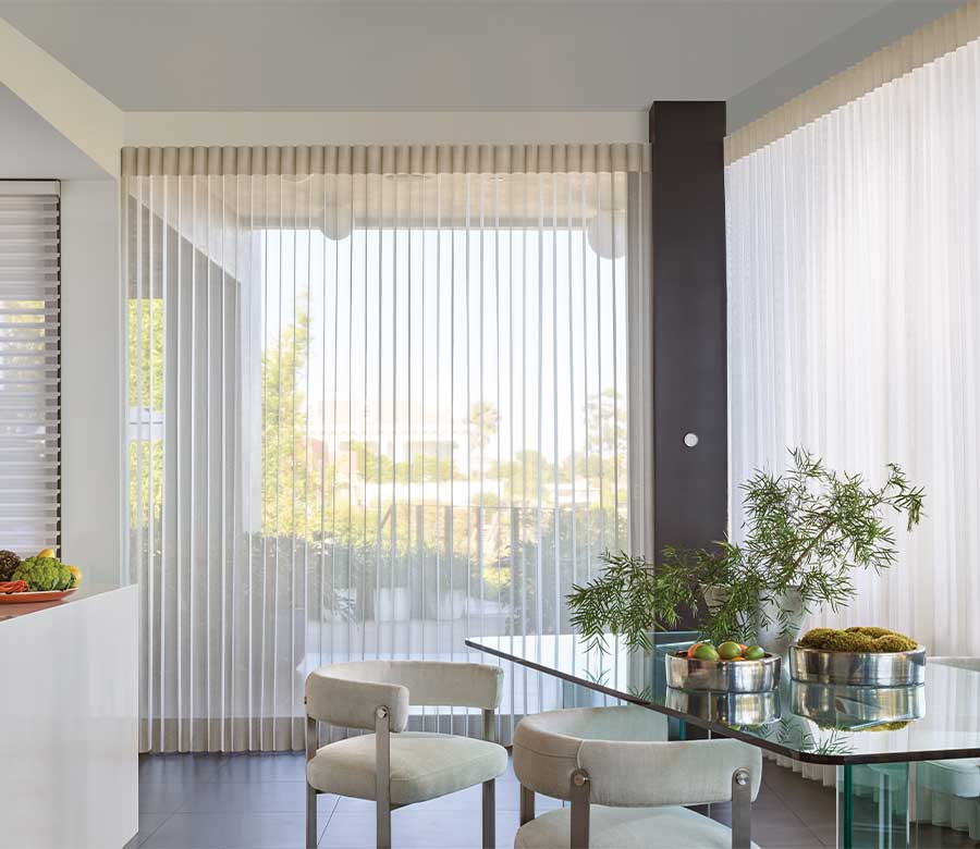 پرده برای بالکن شیشه‌ ای