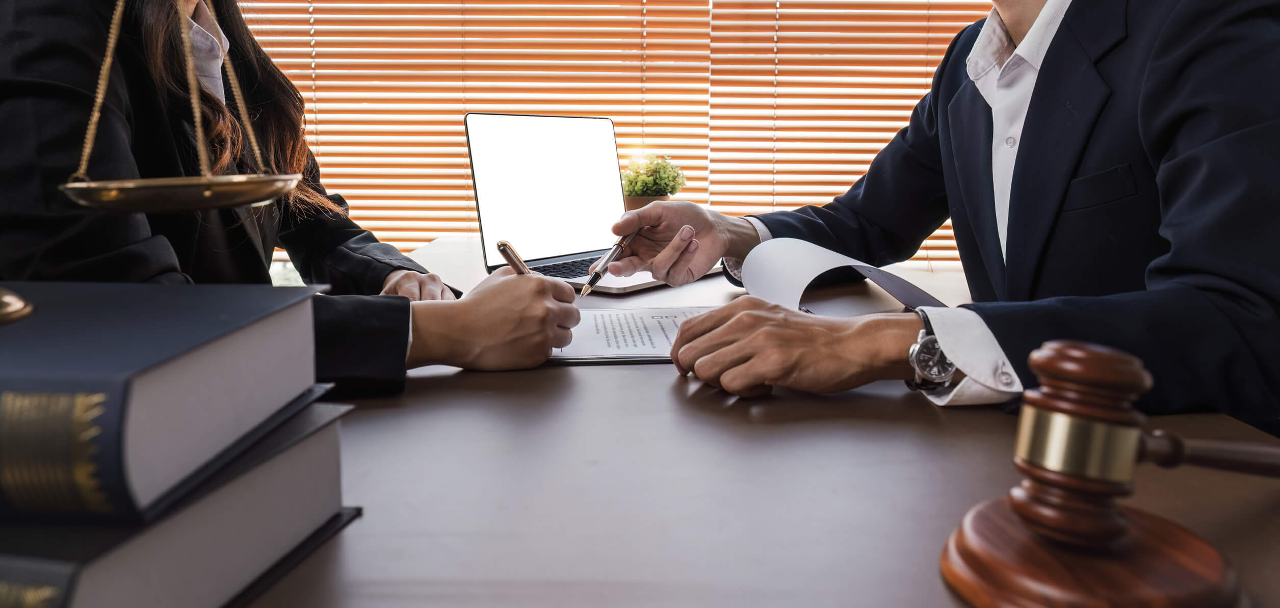 پرده و حفظ حریم خصوصی مشتریان و کارکنان