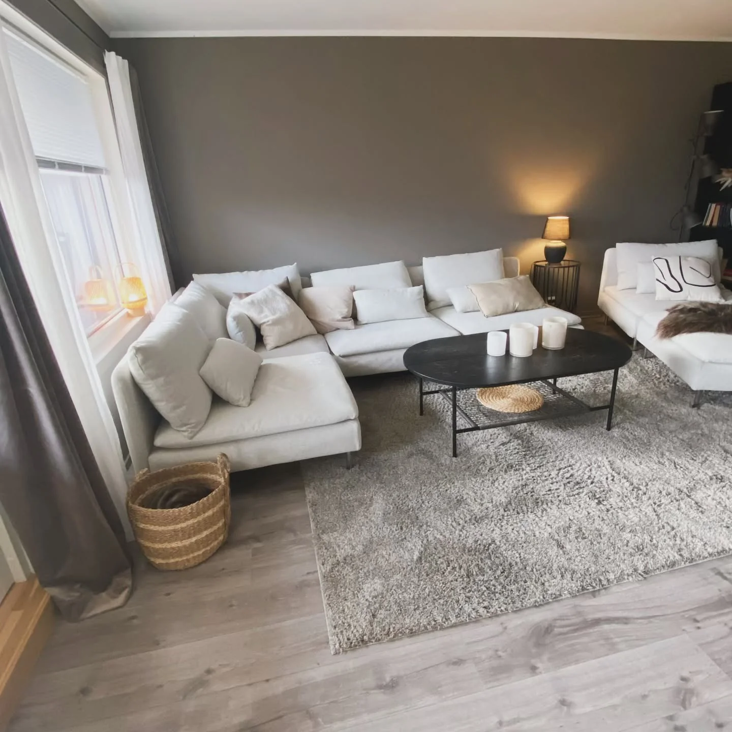 ظرافت ذغالی با خنثی‌های دنج